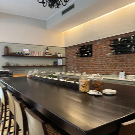 Townhouse 33 Milan