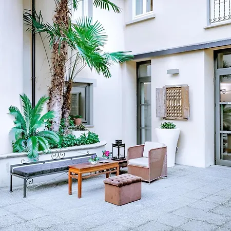 מלון Townhouse 33 Boutique 4*